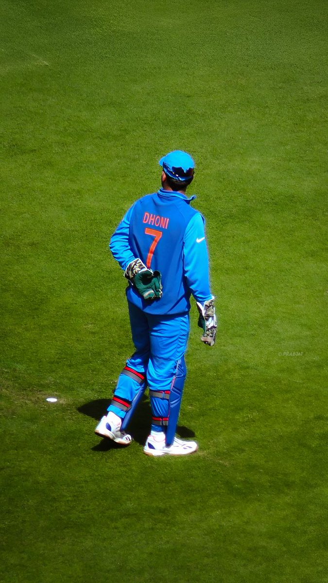 ThalaDecoded's tweet photo. What if MS Dhoni had not retired in 2020? Could India have won 2023 WC? https://t.co/GJKr6UJkpl