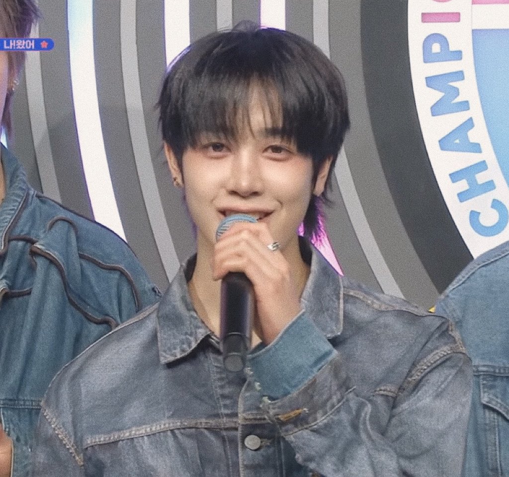 zhanna 잔나 ♡꩜ tweet media