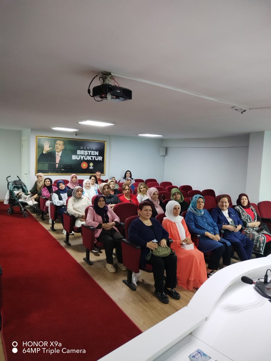 aksincankadin's tweet photo. İlçe  Kadın Kolları Başkanımız Sn. @NigarKoca0666 Başkanlığında İl Kadın Kolları İlçe Koordinatörü Sn. @kbr_ylmz06      katılımıyla     olağan  yönetim kurulu toplantısı gerçekleştirildi.

@tugbaisikercan 
@gulsumkrts
@meryemdavutogl
@akgul_aysel https://t.co/zJC2rMHHAZ