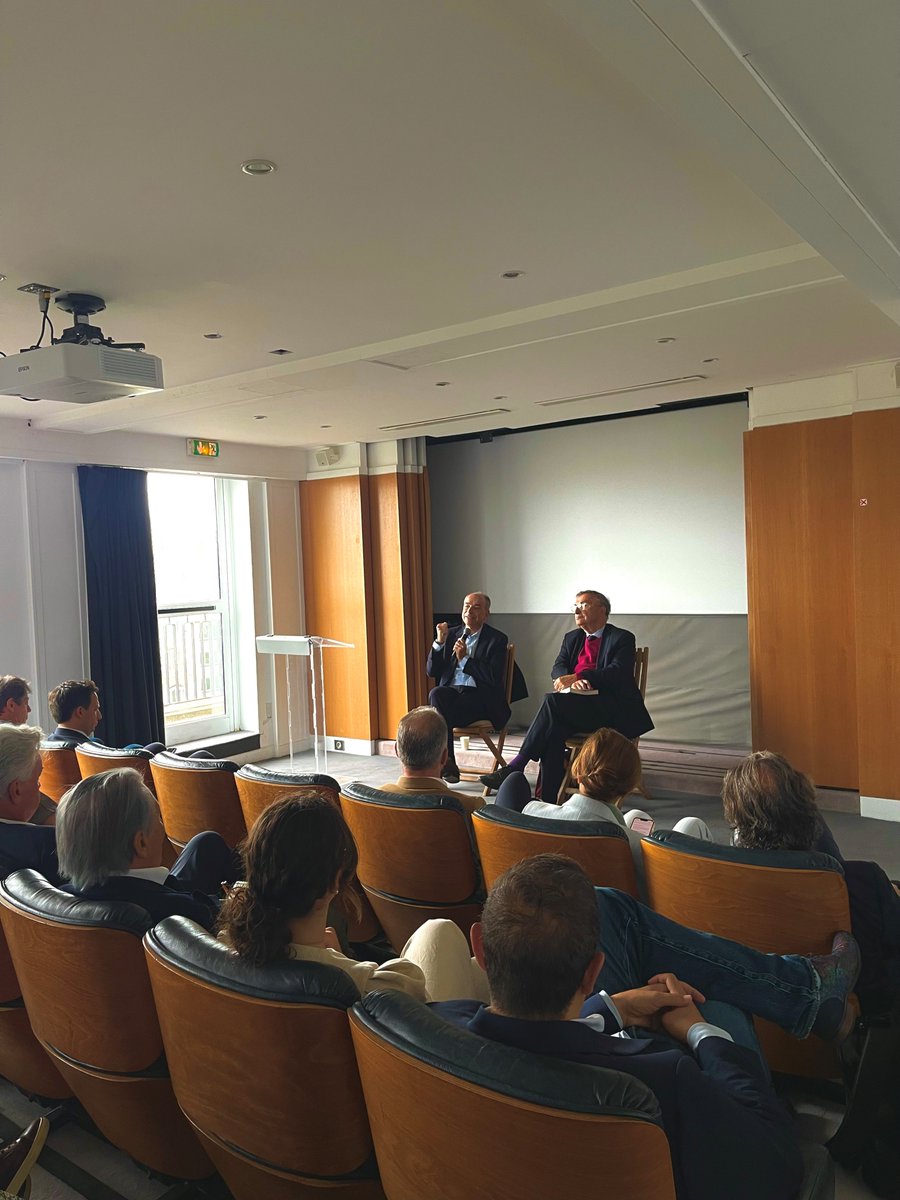 FConcorde's tweet photo. Belle matinée avec @jfcope à la Fondation Concorde autour de son livre, "Quand les populistes trahissent le peuple", un débat vif et sans complaisance comme on les aime.

Merci à lui et à tous les participants ! 📖 https://t.co/V8YAo0sphy