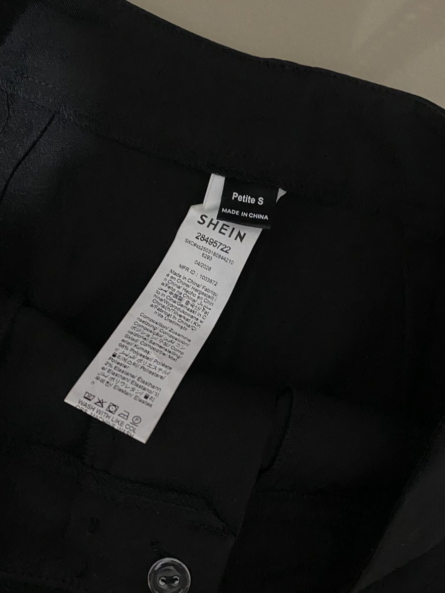 mxv_archives's tweet photo. Wts lfb ph clothes

SHEIN petite low waist black trousers 

- brandnew
- waist: 70cm/27–28in | Length: 95.9cm/37in

rfs: wrong size dumating
Og price: bought it for php 618 

Php 450 na lang for payo>< https://t.co/aFV5vYMxXp
