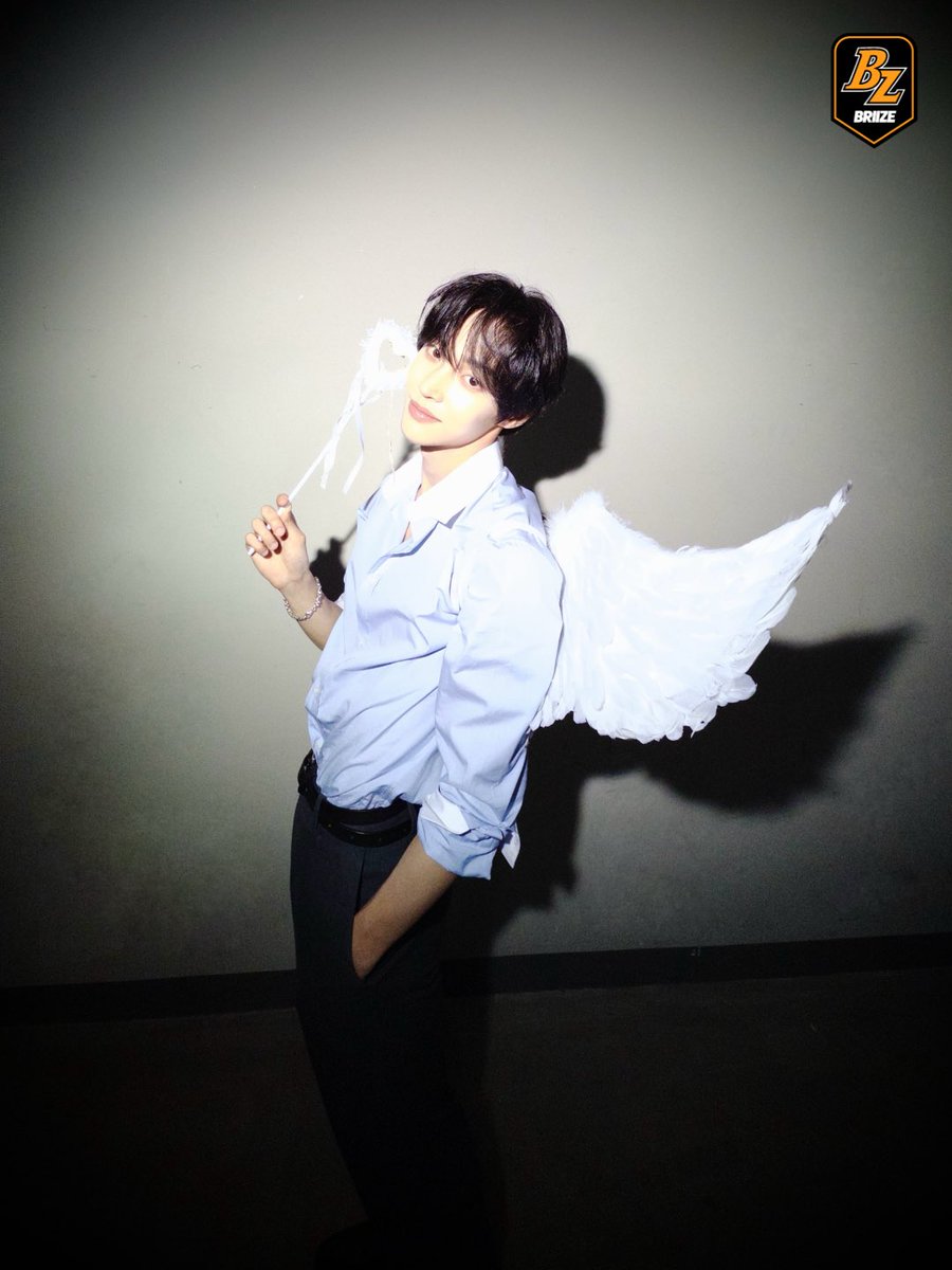 bbiniibb's tweet photo. Happy 1004 Day 🪽라니 이런거 챙길 줄 아는 회사였구나,,? 갑자기 너무 잘하니까 당황스럽고 좋네요 https://t.co/R1aGRhD8Kf