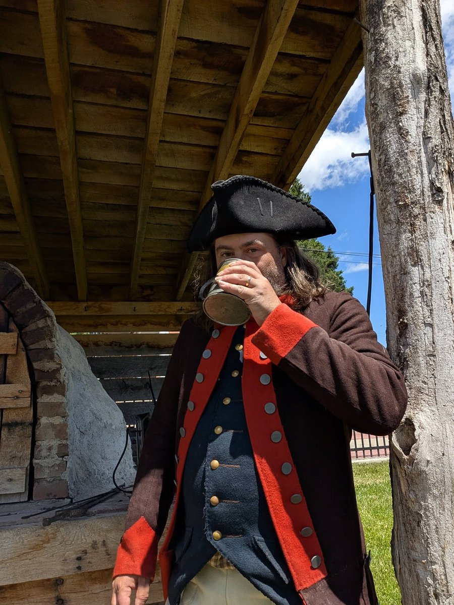 ShipHistory's tweet photo. During Touch of truck, we continue with our tradition of living history. Today's focus was on the American Revolution. We talked about what soldiers carried on a day-to-day basis. For the bread oven we did sippets, asparagus, fire cakes, and toad in a sprocket. https://t.co/zhRX6sy72t