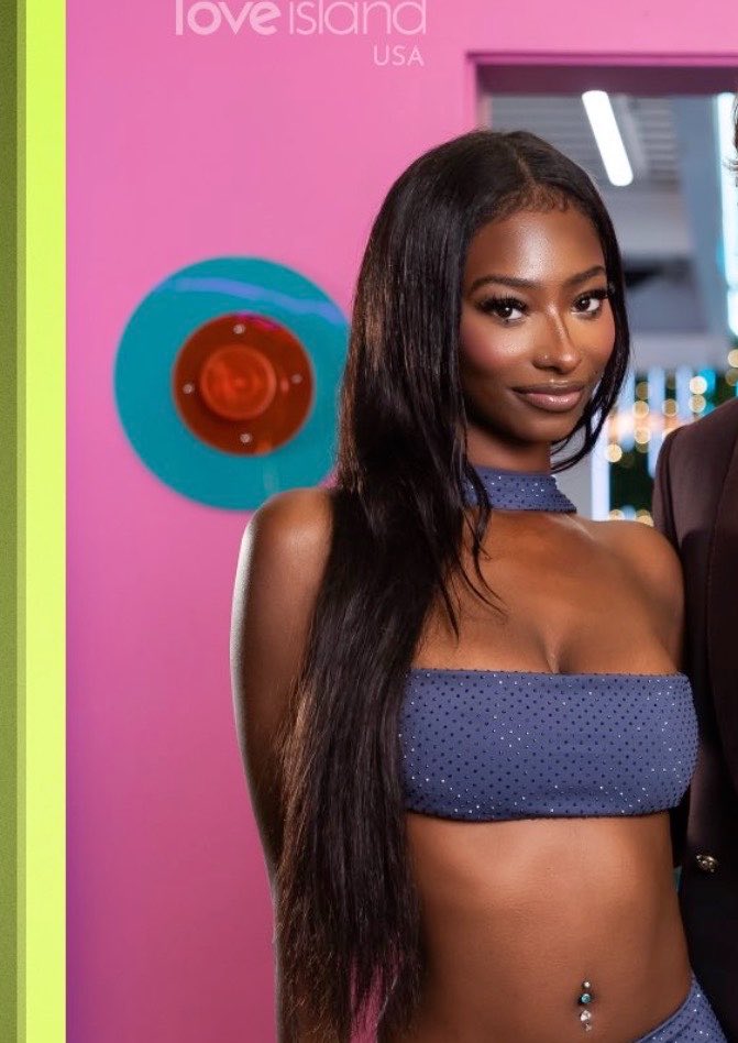TrinityBase_'s tweet photo. Trinity has now reached 52.9k on IG #loveislandusa #teamtrini https://t.co/y3U3FvdPWh