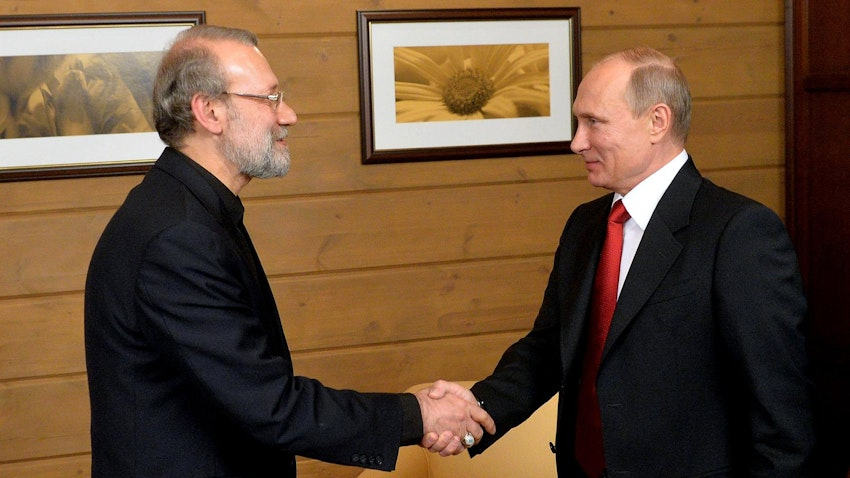 IranNewsHub's tweet photo. 2/
* New attacks: US on Qeshm island, oil tanker. IRGC on Barhrain, Iraq, Kuwait, UAE. Oil prices higher
* IRGC: Trump has to accept Hormuz will NOT return to old times
* Hyperinflation, Water &amp; electricity rations in Tehran
* Khabar: Larijani had 5 secret meetings with Putin https://t.co/W3X3CuPDVN