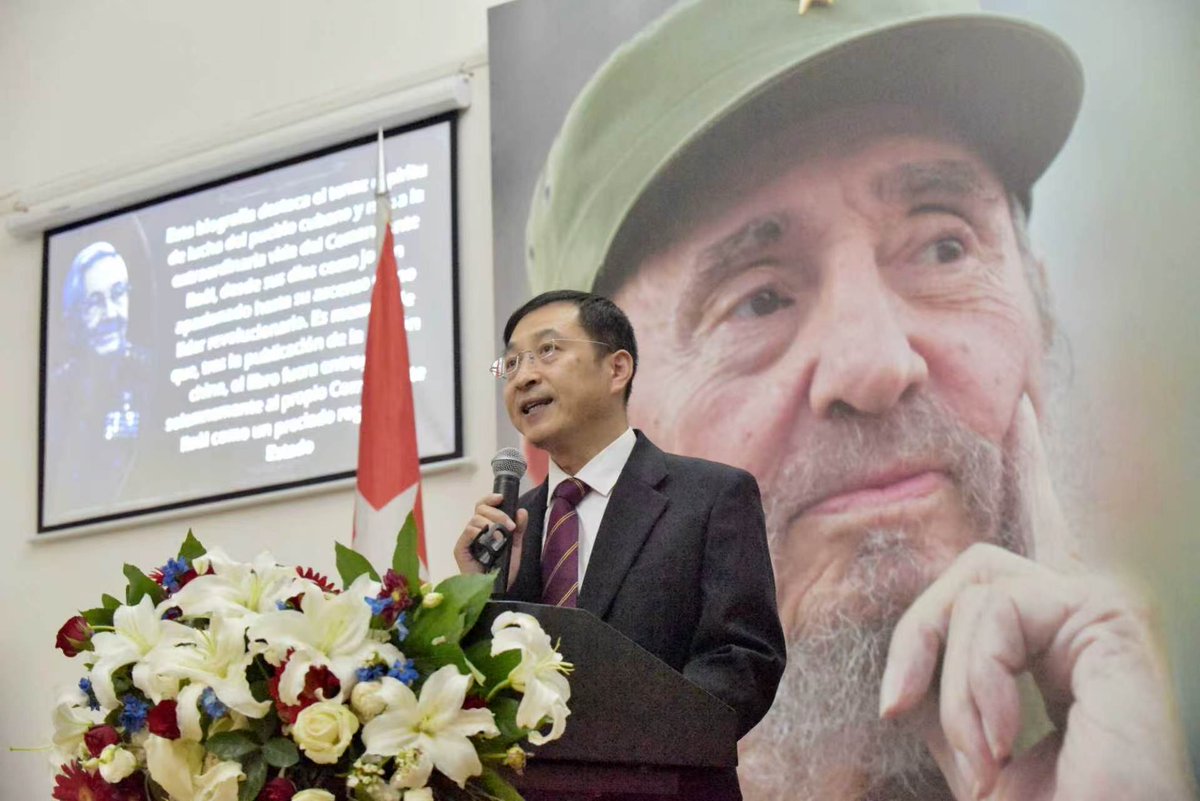 AlbertoBlancoS's tweet photo. La Editorial de Ciencias Sociales de China destacó, en la voz de su presidente Ji Weimin, la publicación en idioma chino de Raúl: un hombre en Revolución, valiosa contribución para acercar al público chino a la vida, obra y legado del General de Ejército.

#RaúlEsRaúl
#95DeRaúl https://t.co/IyKPCWXX5V