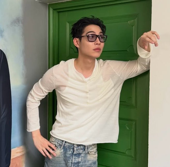 fiefkkt's tweet photo. He looks effortlessly beautiful. I don't even know what to do with all the feelings I'm having right now.

#Firstkanaphan https://t.co/7Lno818FEY