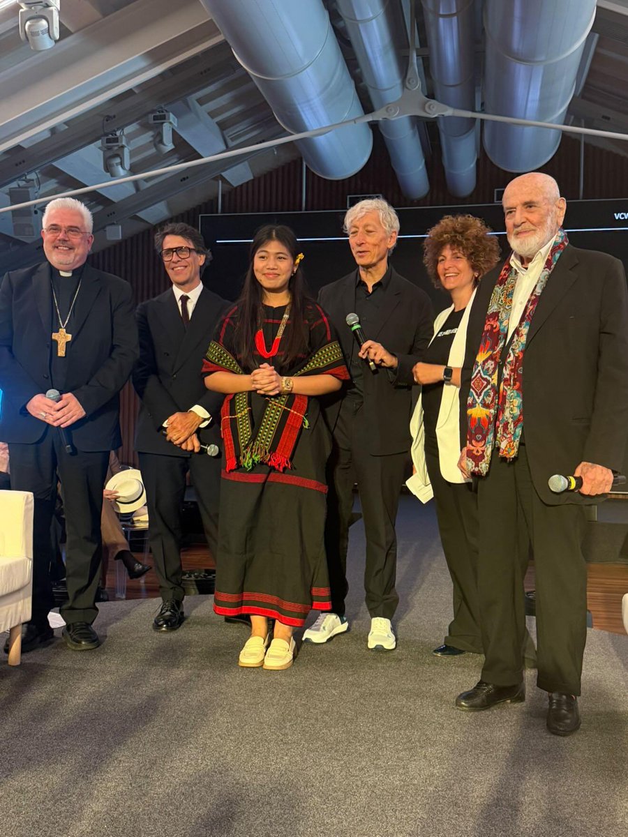 LicypriyaK's tweet photo. Some glimpses of my Speech today at Venice Climate Week 2026 in Venice, Italy 🇮🇹. ❤️🙏

"I want every leader in this room to remember one thing:
When future generations look back at this moment, they will not ask how many speeches we delivered.
They will not ask how many conferences we attended.
They will ask whether we acted when it mattered most.
They will ask whether we protected the planet we borrowed from them.
They will ask whether we stood on the right side of history.
The answer to those questions is being written right now."

Thanks my brother Riccardo & Sarah sister for inviting me to address in such great gathering of iconic people at the historic Piazza San Marco Hall, Venice. I highlighted about the global climate crisis impact in Venice, Timor-Leste 🇹🇱 & Manipur India as a whole. It was wonderful to see many great people of the World under one roof. It's time to unite all the climate activists of the World.🙏