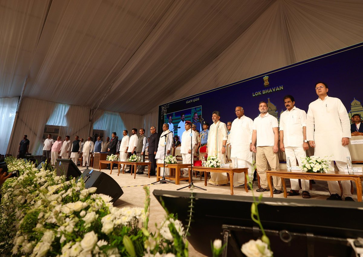 DivyaMaderna's tweet photo. Warmest congratulations to @DKShivakumar Ji on taking oath as the Chief Minister of Karnataka. His extensive leadership experience and dedication to public service will undoubtedly guide the state toward greater social justice and inclusive growth.

My sincere gratitude also goes to former Chief Minister @siddaramaiah Ji for his dedicated service and lasting contributions to Karnataka’s welfare and development.