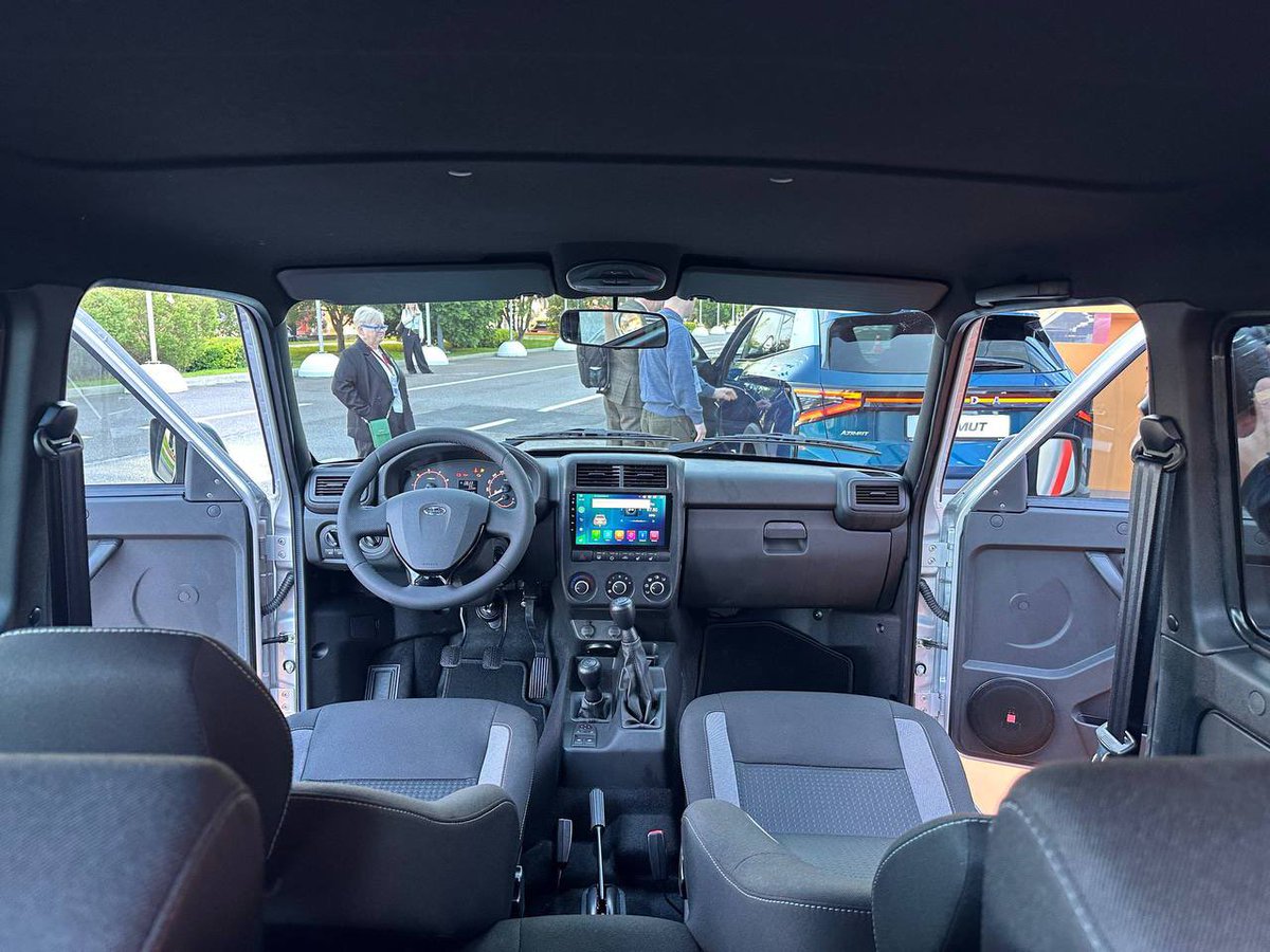UniqueMongolia's tweet photo. Updated Soviet legendary Niva (manufactured since 1977) has now a new steering wheel with an airbag, a modern multimedia system with a large screen, a redesigned center console. Engineers also replaced the 2 transmission control levers with a single one, 1.8-liter, 90-hp engine. https://t.co/6CpdIiaeHS