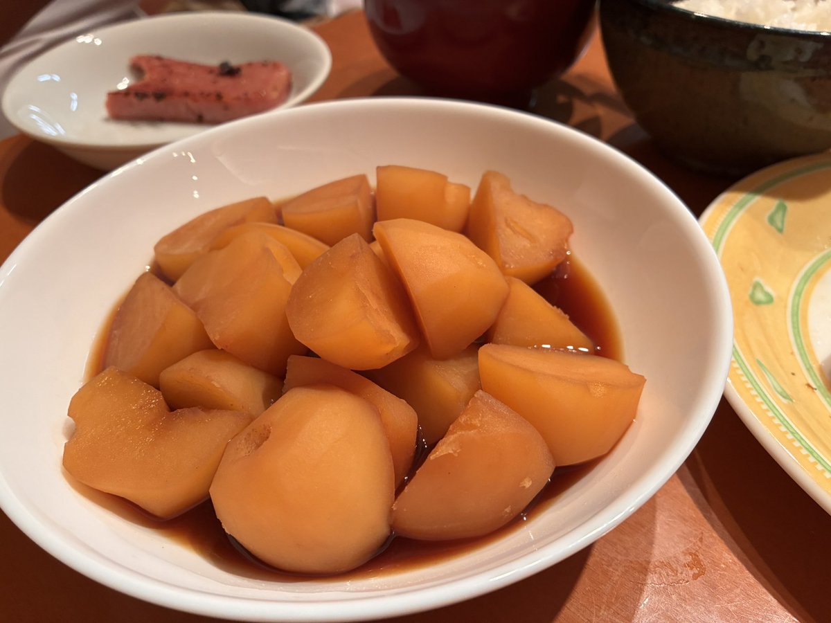 hanco84's tweet photo. 先週末、畑のジャガイモを試し掘りしてきました🥔
うまっ😋 https://t.co/aTNypOF80h