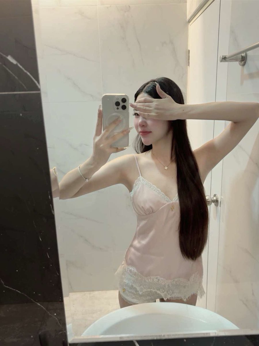 tnc145's tweet photo. ชีวิตไม่ต้องเพอร์เฟกต์ แค่มีชานมก็โอเคแล้ว🤪

🆔 minifinfin_6395

#รับงานอำนาจเจริญ
#อำนาจเจริญ https://t.co/NZXuvLZMTF