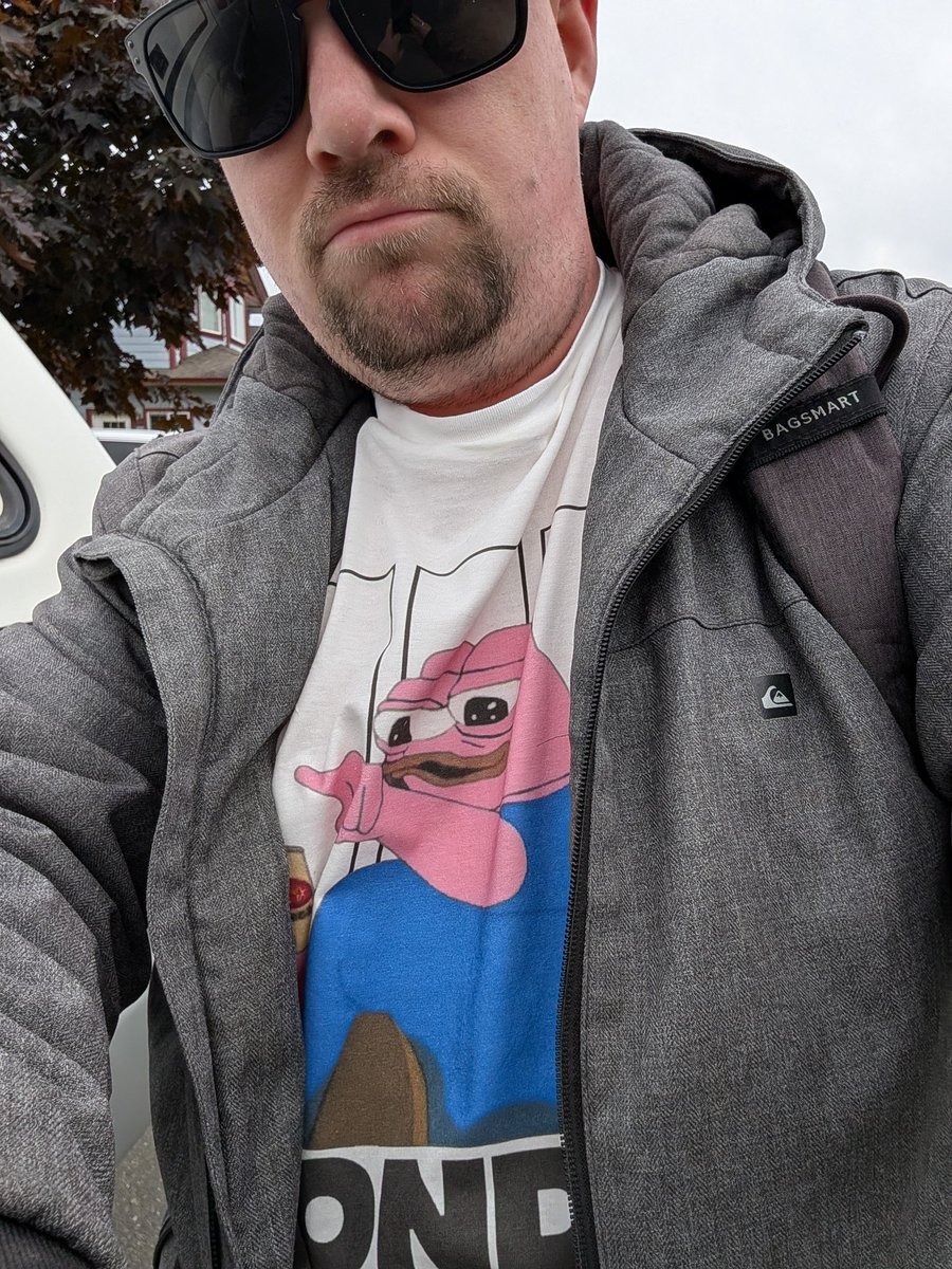 Aces_TFB's tweet photo. Wearing another one of our shirts from https://t.co/zEjj8jrl6N

Go get your memetic wear today. https://t.co/SMI32JyA0s