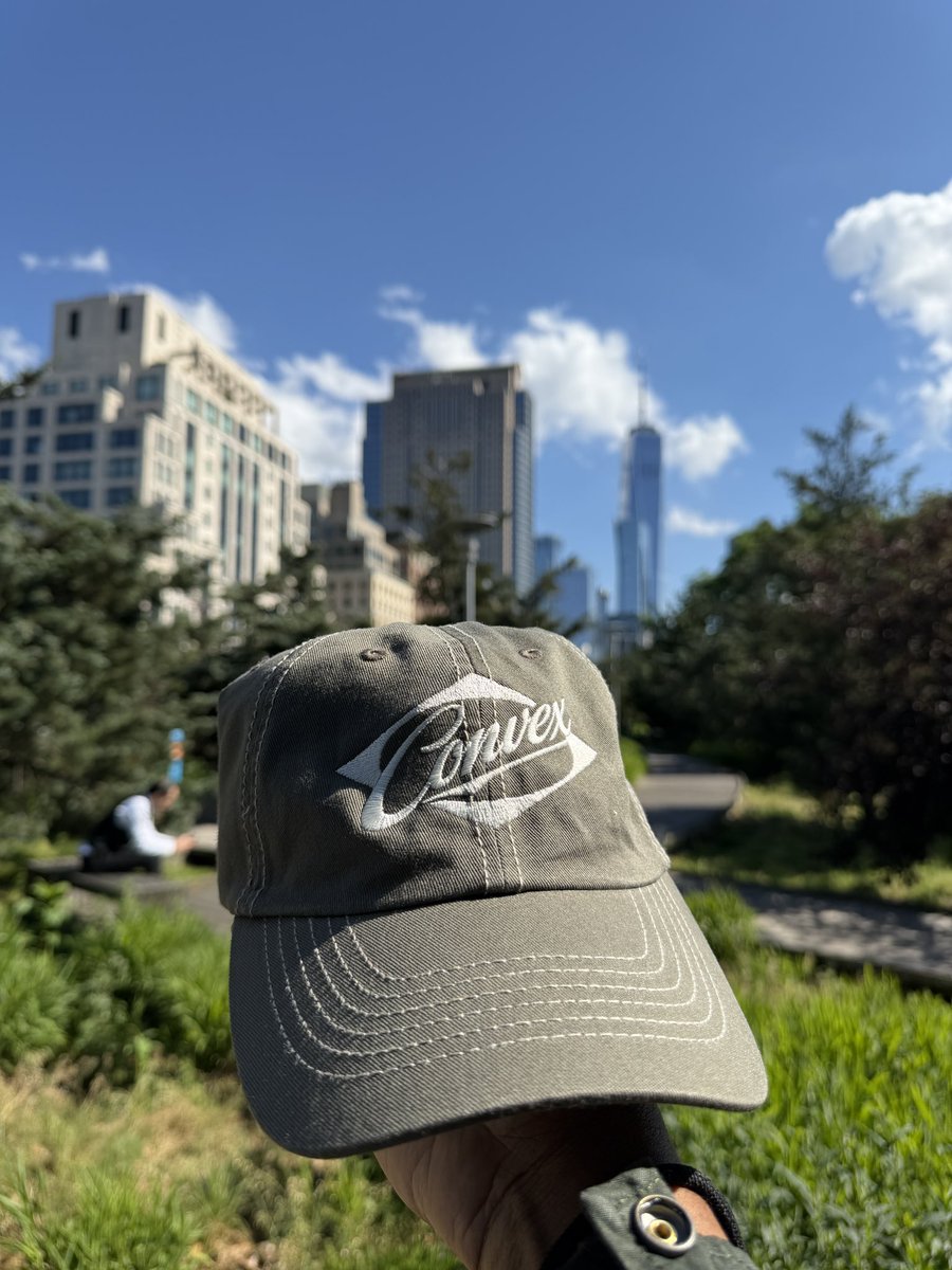 waynesutton's tweet photo. Today caps and coffee #nyctechweek  at 2pm for @convex coffee sync up. Plus meet &amp; great the one &amp; only @Rasmic at Buddy Buddy cafe.

RSVP https://t.co/W2ItTk2yF1

W/ @Fayeezashaikh @robelestifanos_ @Techweek_ https://t.co/01GfoEa715