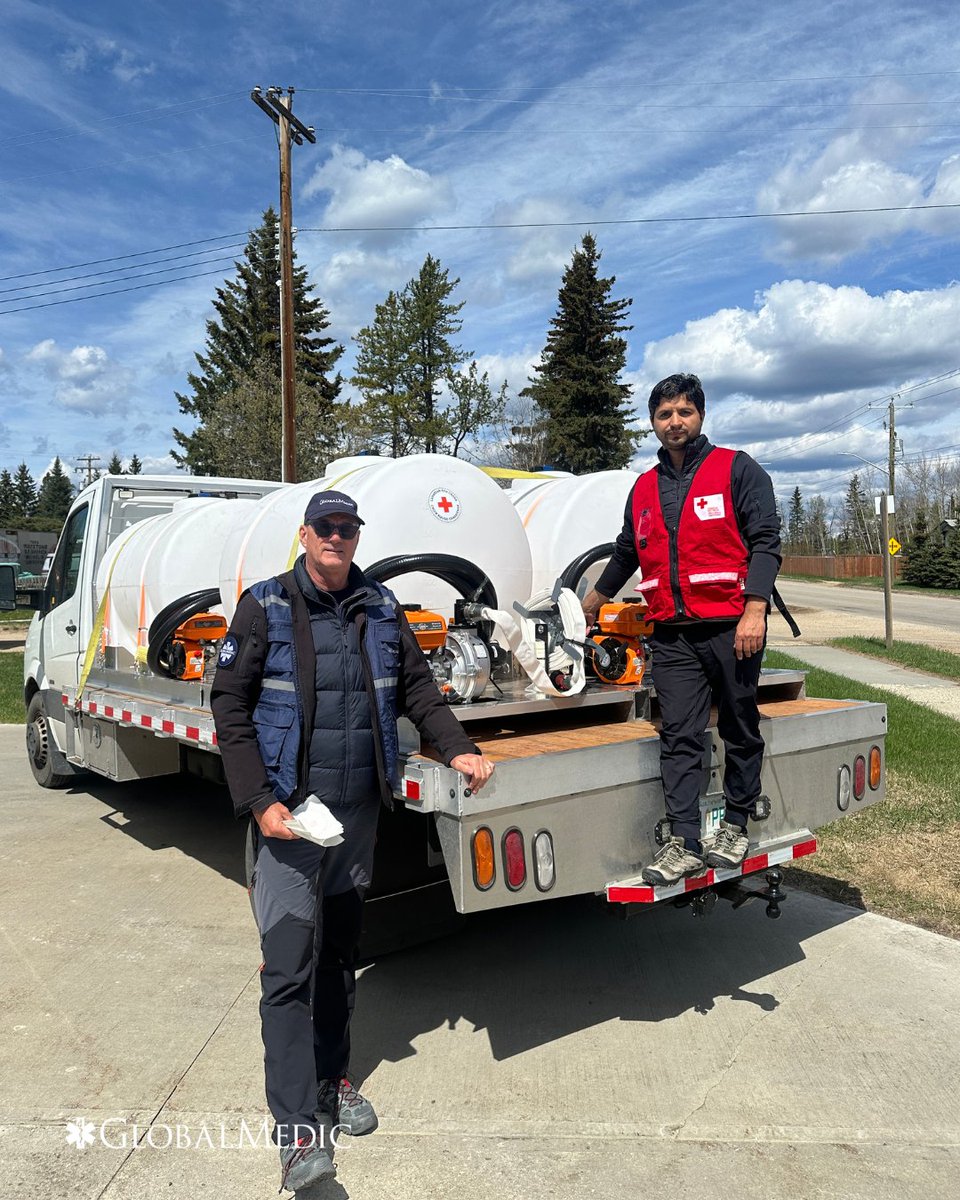 globalmedicdmgf's tweet photo. As wildfires continue to threaten communities in Woodlands County, AB, GlobalMedic rapidly responded alongside the @redcrosscanada to deliver urgently needed fire skids to frontline departments supporting the response near Whitecourt. https://t.co/LOhKJxivzf