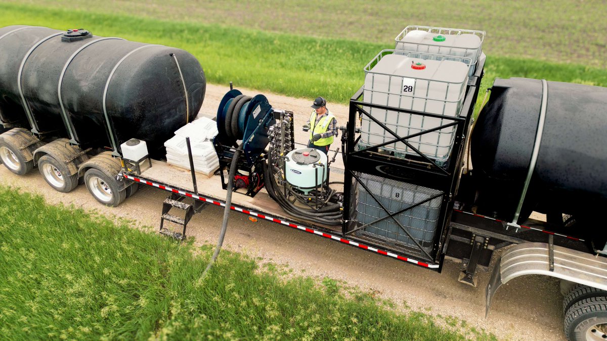 AgSprayEquip's tweet photo. Here's a recent build of our DT Series Trailer in Minnesota. This trailer is equipped with our Quad Tote Rack, STS Inductor with EZ-Meter, 3" Wet Seal Pump and EZ Pro Hose Reel.

https://t.co/gLL6WS60tP https://t.co/GesaELpbcZ