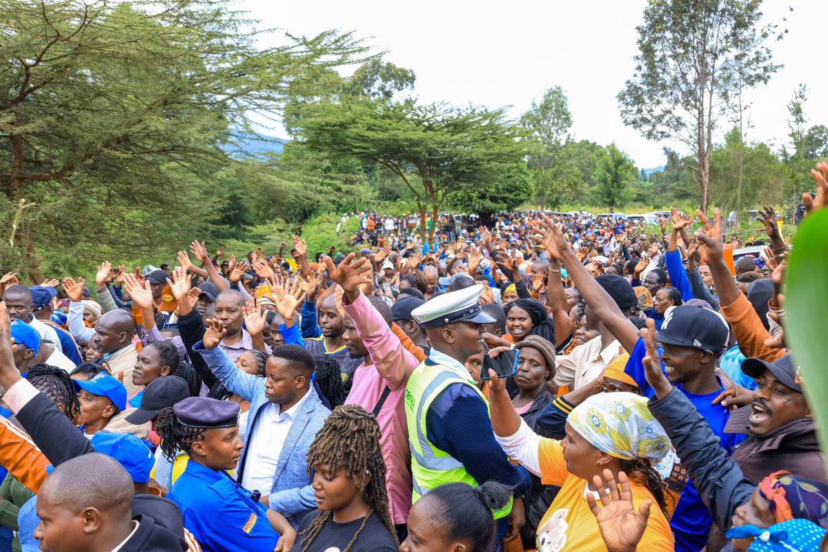 Wavinya_Ndeti's tweet photo. Reliable water access is now a reality for thousands of residents in Mutituni Ward following the commissioning of the Inyooni–Kwa Onyango Weir, a transformative project that will directly and indirectly benefit over 10,000 residents. The project features a reticulation system linking two water storage tanks on either side of the weir, significantly improving access to water for domestic use.

Beyond supplying households with water, the weir has created a three-kilometer backflow stretch that supports livestock watering and crop irrigation, boosting agricultural productivity and local economic growth. This investment is empowering communities, improving livelihoods, and bringing us closer to the vision of Chakula Mezani, Pesa Mfukoni.