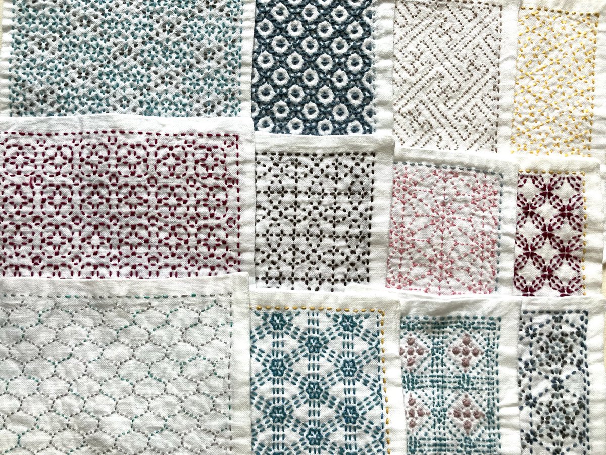 aki_knit's tweet photo. ここ最近のセリアの刺し子完成品
最初の頃よりは成長してるはず！
#セリアの刺し子 https://t.co/WhuD6PvbT9