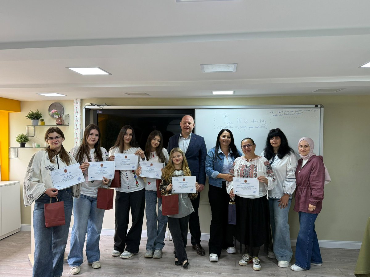 ealofficial's tweet photo. 5–14 Mayıs 2026 tarihlerinde, Erasmus+ KA121 projesi kapsamında Romanya’dan gelen 2 öğretmen ve 5 öğrenciyi ağırladık. Eğitim ve kültürel etkinliklerle geçen program, dijital becerilerin gelişmesine ve kültürler arası dostlukların güçlenmesine katkı sağladı. https://t.co/idkksl7p7v