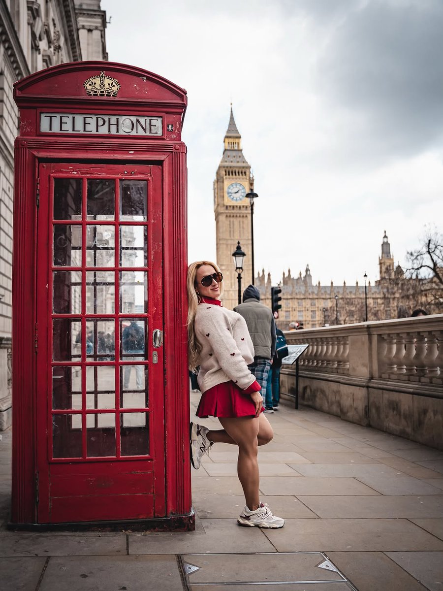 rayanefogal's tweet photo. Trampa muito. Vive o dobro! 🇬🇧♥️
Realizando os sonhos da Rayane de 20 anos atrás. Sou muito grata por todas as oportunidades que tenho através do meu trabalho. Isso é mágico ✨
ainda tem muitas fotos lindas dessa viagem incrível… https://t.co/TWXpRFuMN3