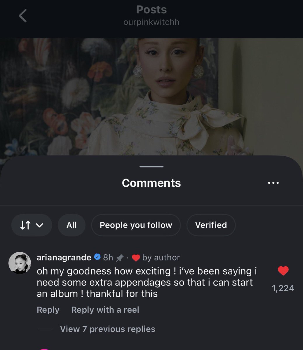 thgrandediary's tweet photo. @imperfctforu her following me on here (😭) and this https://t.co/M1EIbptew6