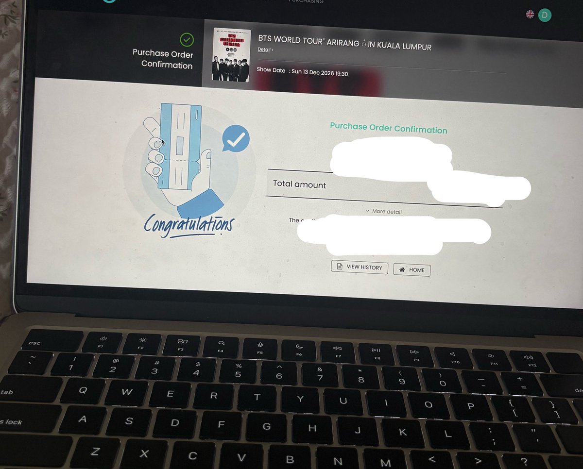 thesexyong's tweet photo. Guess who got their BTS concert without TS?!! Stay up from 2am (UK TIME) until 8am, 6hours for this tix. 

- 2 times crashed as they didn’t recognise UK ip id 🥲 but never give up guys!!

#BTSinKL https://t.co/30k3gHQV2s