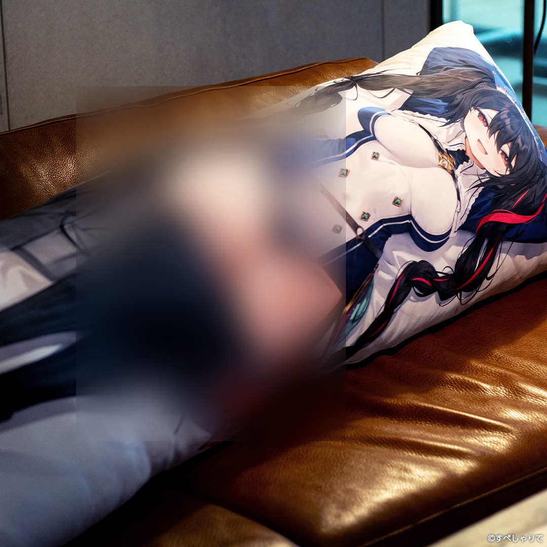 AnshininMisa's tweet photo. キャーなんて世界一かわいい太ももなんだ！
※昨日の投稿はラベルついたため修正対策してリベンジ投稿💙

おはようございます！素敵な朝ですね朝から宣伝いいですか！？いいですね！ありがとうございます！☀️🙏✨

パセリ𝐆𝐎𝐃先生作画の安心院みさ抱き枕が現在好評受付中ですがスタッフさんから出来立て実物お写真をいただきましたー！生地もイラストも素晴らしいクオリティ…😭

締め切りまであと2週間…！
あとで買おうと思って忘れてた……😭ってことにならないようご検討中の方は今のうちにご注文くださいね🙏

🛒 こちらから 👇
https://t.co/9OLlomqWvI