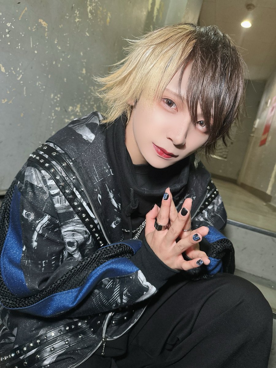 yahiro_UW's tweet photo. 味気ない この世界で https://t.co/TZXjpyPNKQ