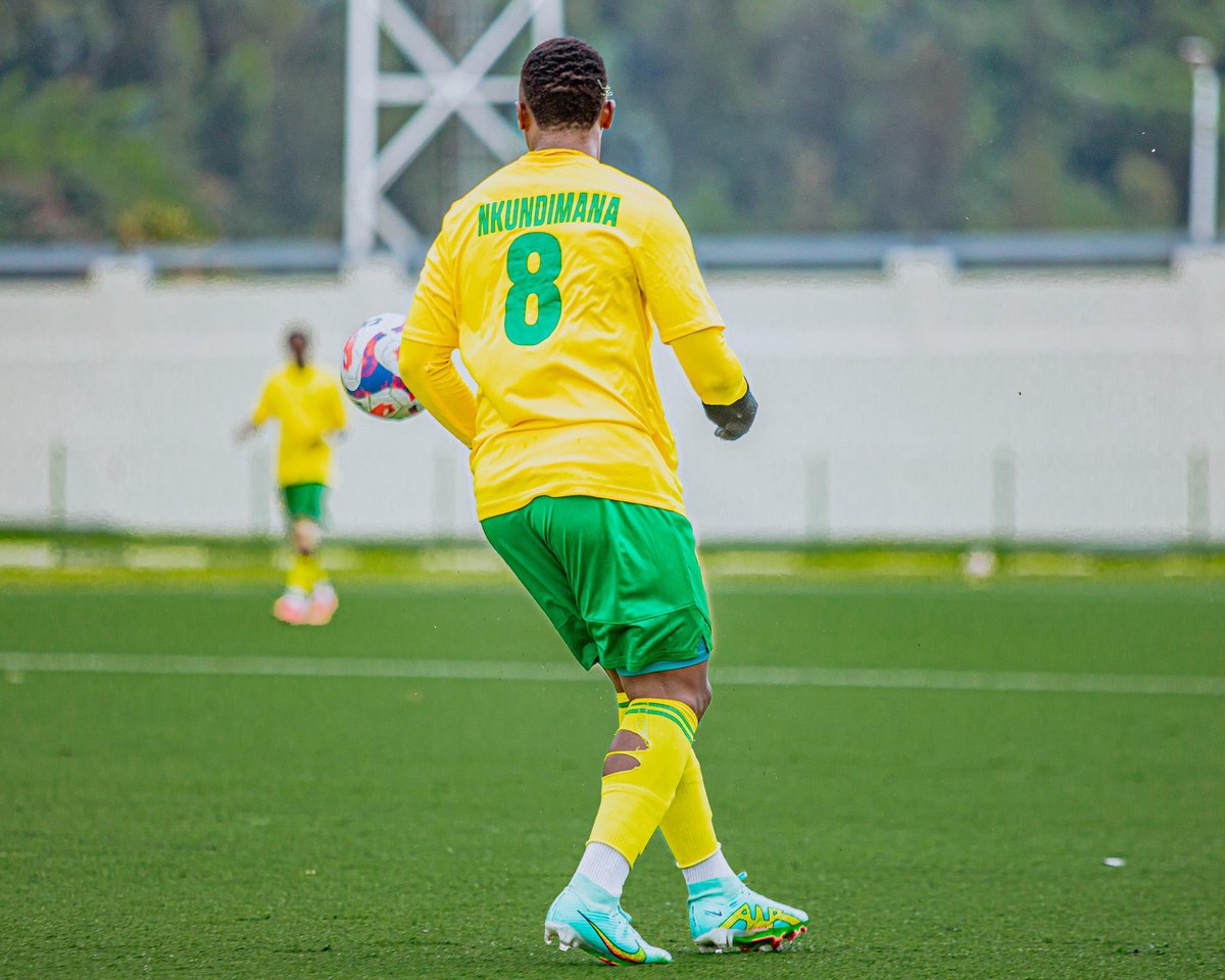 SamirSylva's tweet photo. No bling bling but Beast Midfielder on the pitch ✅

🇷🇼Nkundimana Fabio 2025-26 stats

🥅League games: 22
⚽Goals :6
🎯Assists: 4

🥅Peace Cup games: 2
Goals: 2

Total: 24 games
⚽: 8 goals
🅰️: 4 Assists

12 goal Contribution in 24 games✅

#AfricanFootball https://t.co/fpXlBTY9TR