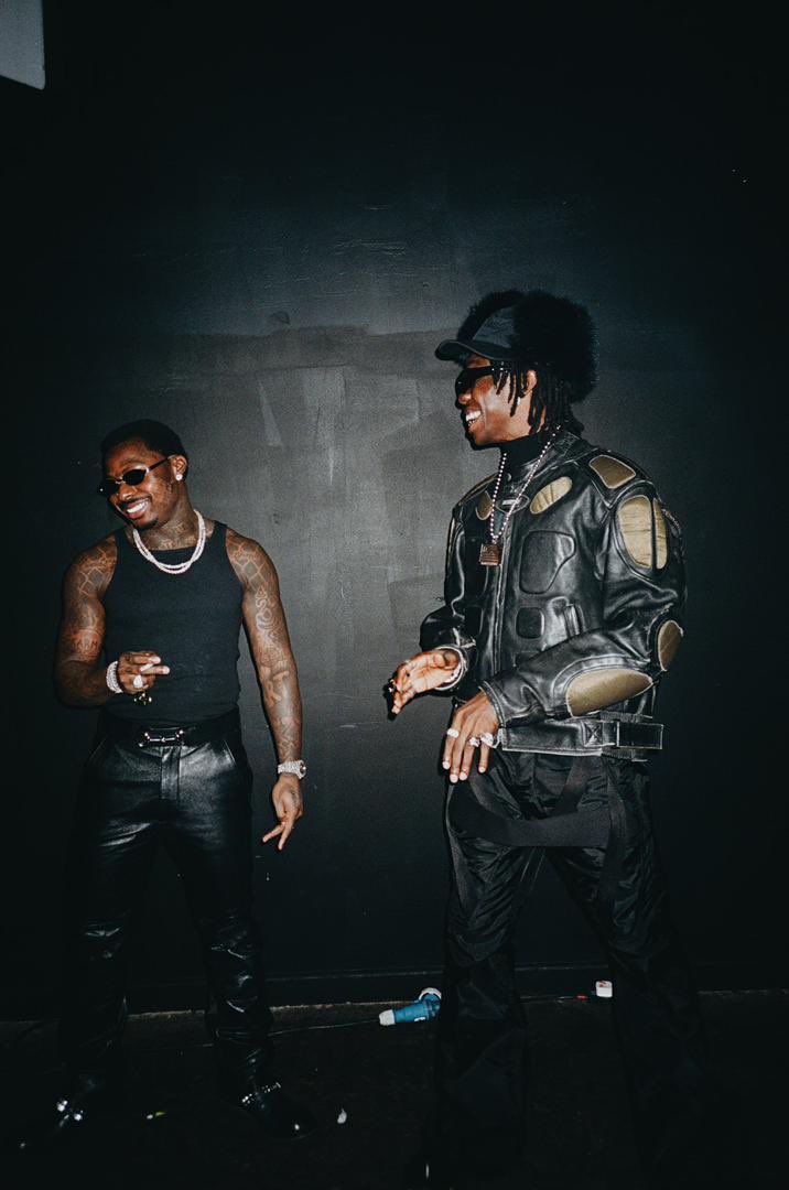 CFC_adewale's tweet photo. Blaqbonez &amp; Asake’s “CHANEL” spend its 12th day at #1 on Spotify Nigeria Daily Top Songs chart with 460k streams yesterday

— “MCBH” returns to #4 https://t.co/gxns0eoInz