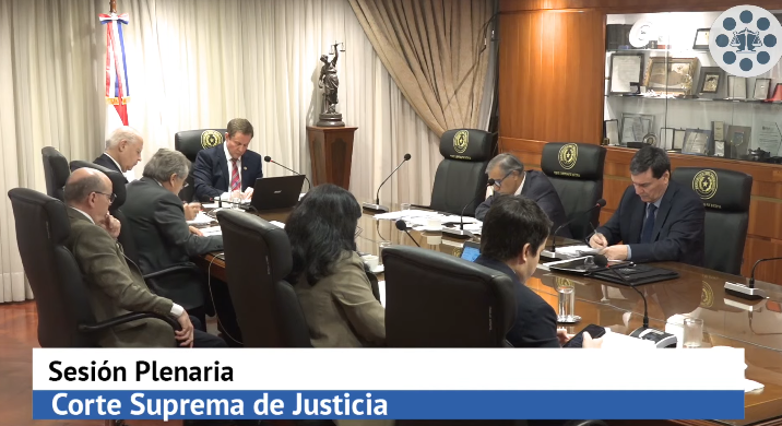 pds_radio's tweet photo. 🟣El abogado Eleno Quiñónez Acevedo fue confirmado por la Corte como Defensor Público de San Lorenzo. https://t.co/1iUjTb0kKu