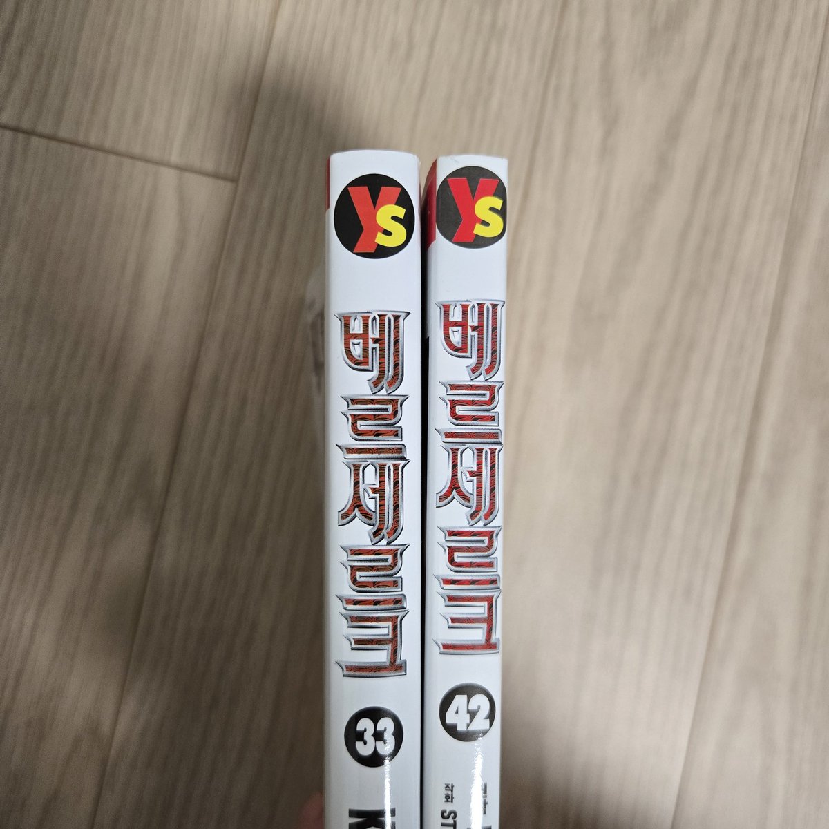 bbangsils_'s tweet photo. 왜 최신권으로 갈수록 점점 날씬해지지?
근손실오는 가츠마냥

슬프다... https://t.co/kyDeU4HPaI
