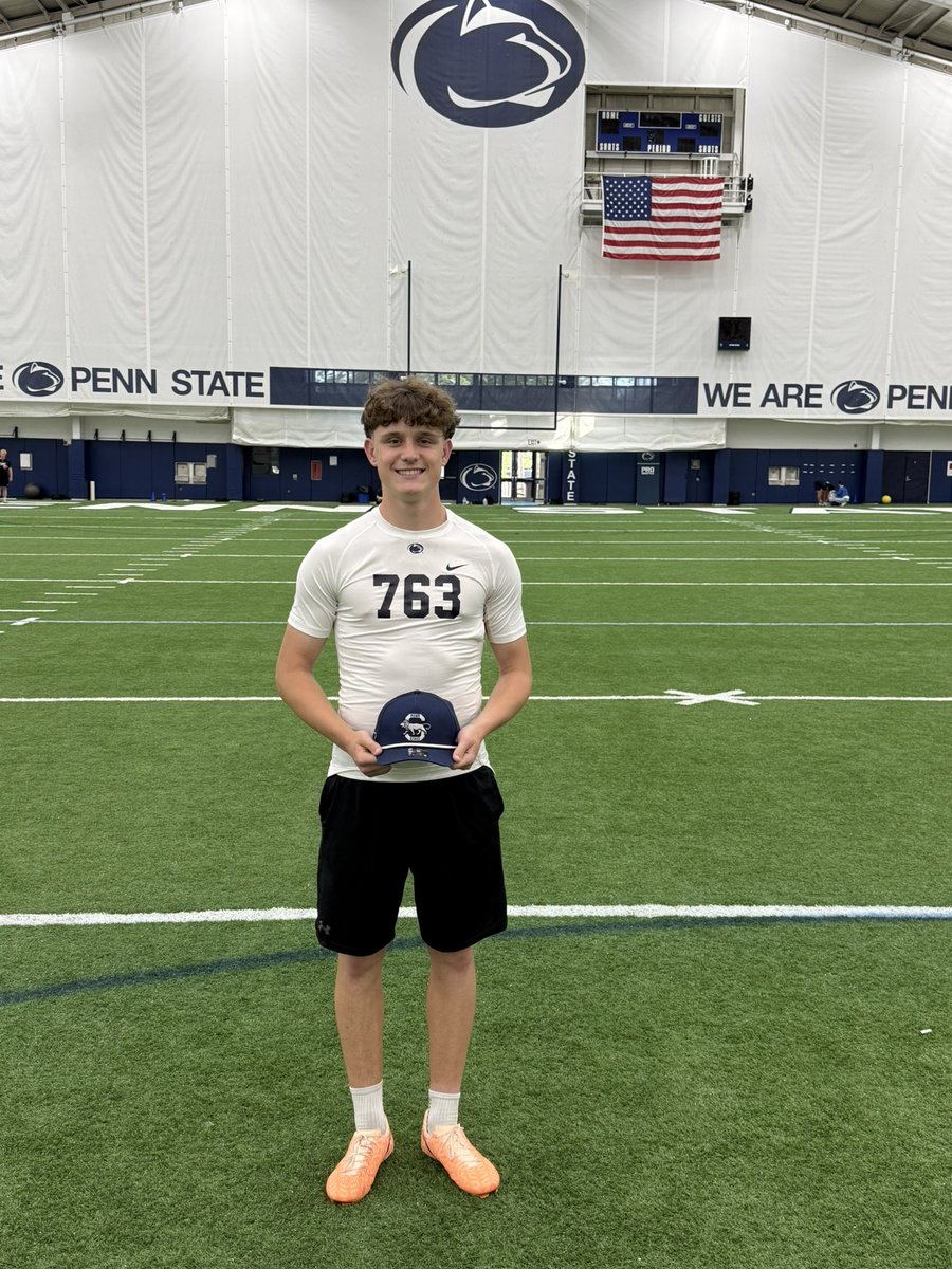 bburt_13's tweet photo. AMAZING day at Penn State! Charted 7/8 (miss from 40 right 🤦‍♂️), won the fg competition with a 54yd right middle kick, tied second in kickoff competition! Thank you for having me out! @CoachLang22 @CoachLustig 
@centralyorkFB https://t.co/8qVtrFBxDH