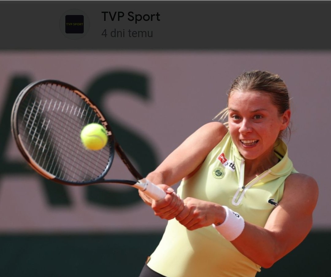RobinUeOpt's tweet photo. Wielkie gratulacje dla #MajaChwalińska 👏
To dawajcie teraz Sabę. A nie, wróć - przecież Saba też już nie gra 😁
#RolandGarros https://t.co/fotY3067gq