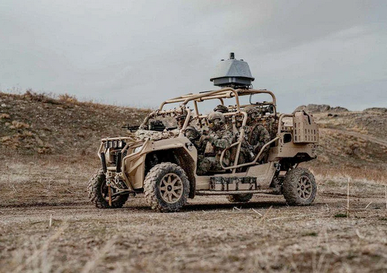 CUAS_NEWS's tweet photo. 🇦🇺 DroneShield (@DroneShield) announced that it has received a $24.9 million contract to supply mobile and fixed site counter-drone solutions to US DoW's Joint Interagency Task Force 401 (JIATF-401).

"The award builds on DroneShield's continued momentum in the US market  and reinforces the Company's role in supporting organisations tasked  with protecting personnel, assets, infrastructure, and operations  against emerging aerial threats."
- Angus Bean, CEO DroneShield 

Learn more >> https://t.co/nQqEiTm7Zi