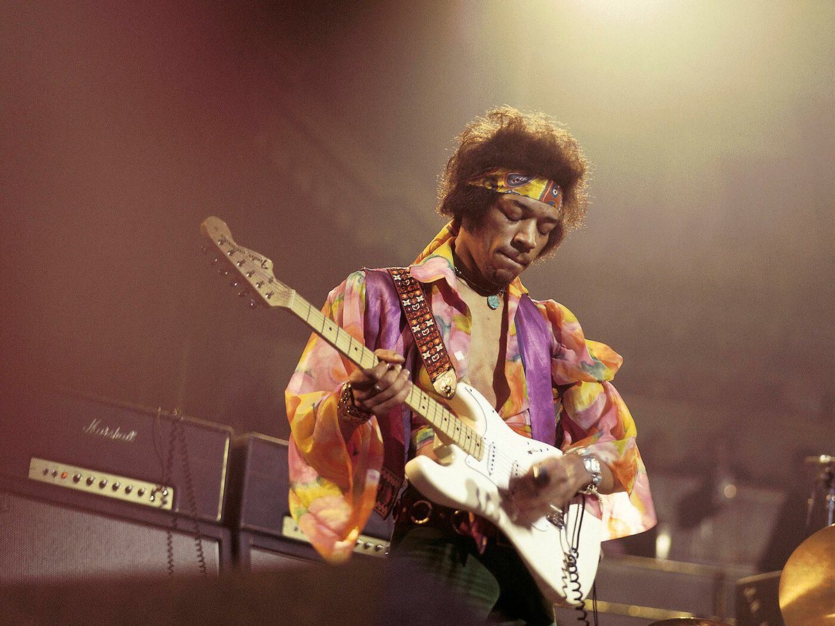 historyrock_'s tweet photo. Top 10 greatest guitarists of all time by Grok.

1.  Jimi Hendrix
2.  Paco de Lucía
3.  Eric Clapton
4.  Jimmy Page
5.  Jeff Beck
6.  Eddie Van Halen
7.  B.B. King
8.  Carlos Santana
9.  David Gilmour
10.  Stevie Ray Vaughan https://t.co/SsOebDadIu