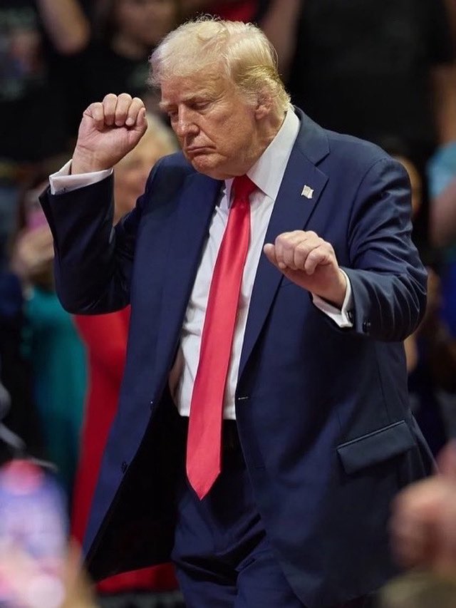 RpsAgainstTrump's tweet photo. Trump says the U.S. blockade on Iranian ports “Could” still be in place by Labor Day.

In March, Trump said this war would be over in 2–3 weeks. Now he’s talking about September and beyond.

He doesn’t have a plan. https://t.co/rxrTQTL2fr