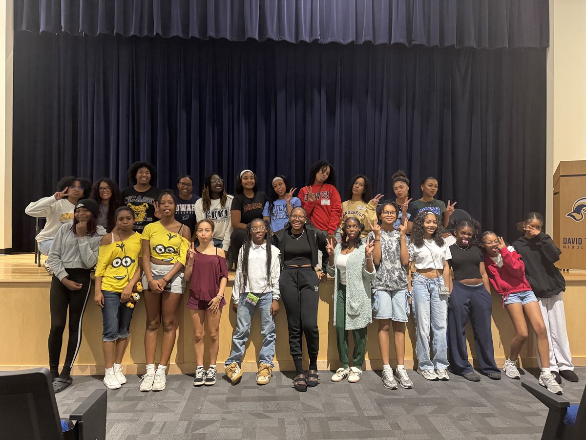 apsupdate's tweet photo. We love when our students give back! Just before graduating from Midtown High School, a few seniors visited David T. Howard Middle School for a powerful “big sis/little sis” mentorship conversation. 

Students engaged in conversations about honors coursework at Midtown and shared their experiences with 8th-grade girls about academics, leadership, balance, and future college pathways!

The discussion was full of honesty, encouragement, and connection, with students offering real insight and inspiration. What A meaningful full-circle moment for many of our seniors and a strong step toward building lasting mentorship between schools!

#GirlsLead #StudentLeadership #APSExcellence #AtlantaPublicSchools