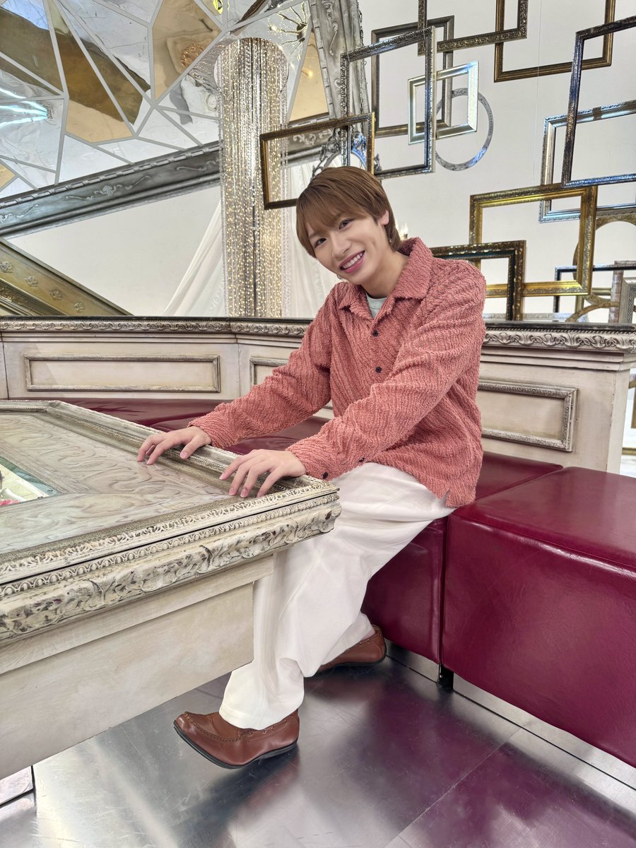 jr_official_X's tweet photo. 今日深夜01:20から放送の
イベント情報番組『 #ピーチケ パーチケ 』に #浦陸斗 が出演します🩷

大人気ピアニストの生演奏をお届け🎹🎶✨

今夜もお楽しみに🌌

#AmBitious https://t.co/8hmTgB3KCo
