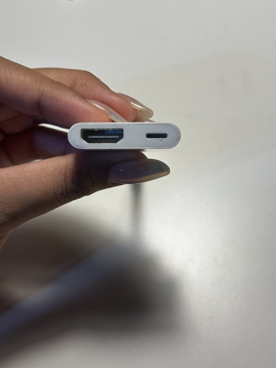 hellopapababa's tweet photo. ส่งต่อ lightning digital av adapter สภาพการใช้งาน 4 ปี น้องมอมเพราะเก็บไว้ในประเป๋าดินสอค่ะ แต่ยังใช้การได้ดีเหมือนเดิม ซื้อมา 1990 บาท ขาย 750 ค่ะ Apple แท้ค่า✨ #ส่งต่อapple #ส่งต่อadapter #ส่งต่อเสื้อผ้า https://t.co/ePEZnWcqal