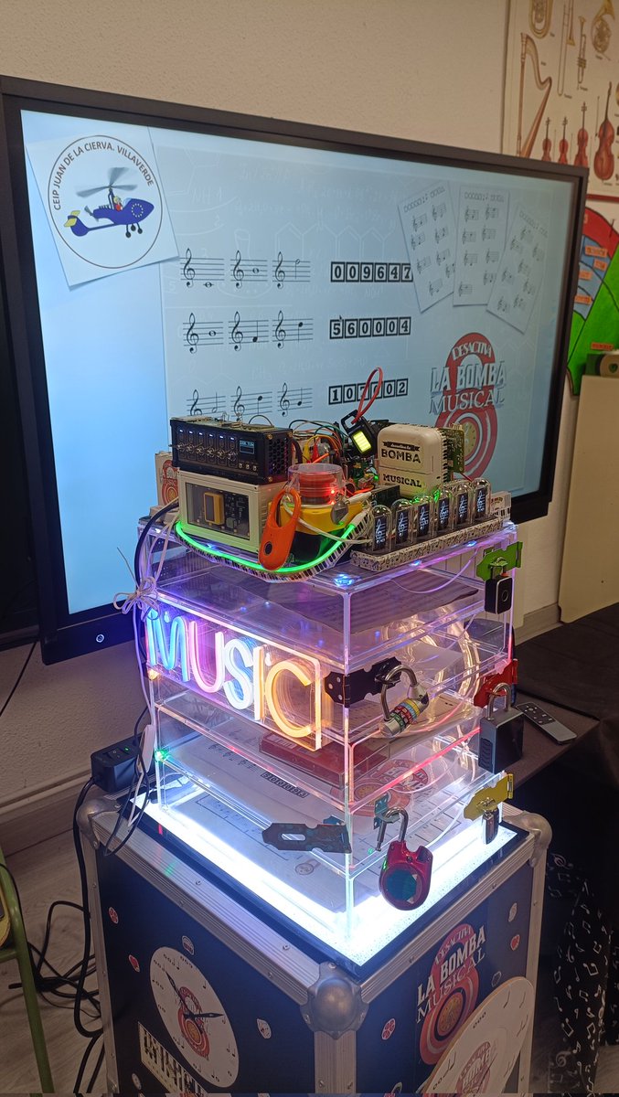 juan_ceip's tweet photo. El Juande tiene esta semana una importante misión; desactivar la BOMBA MUSICAL, para que nuestros alumnos y alumnas salven la música.

https://t.co/u8MbeiPCPH https://t.co/voFzgmBaUG