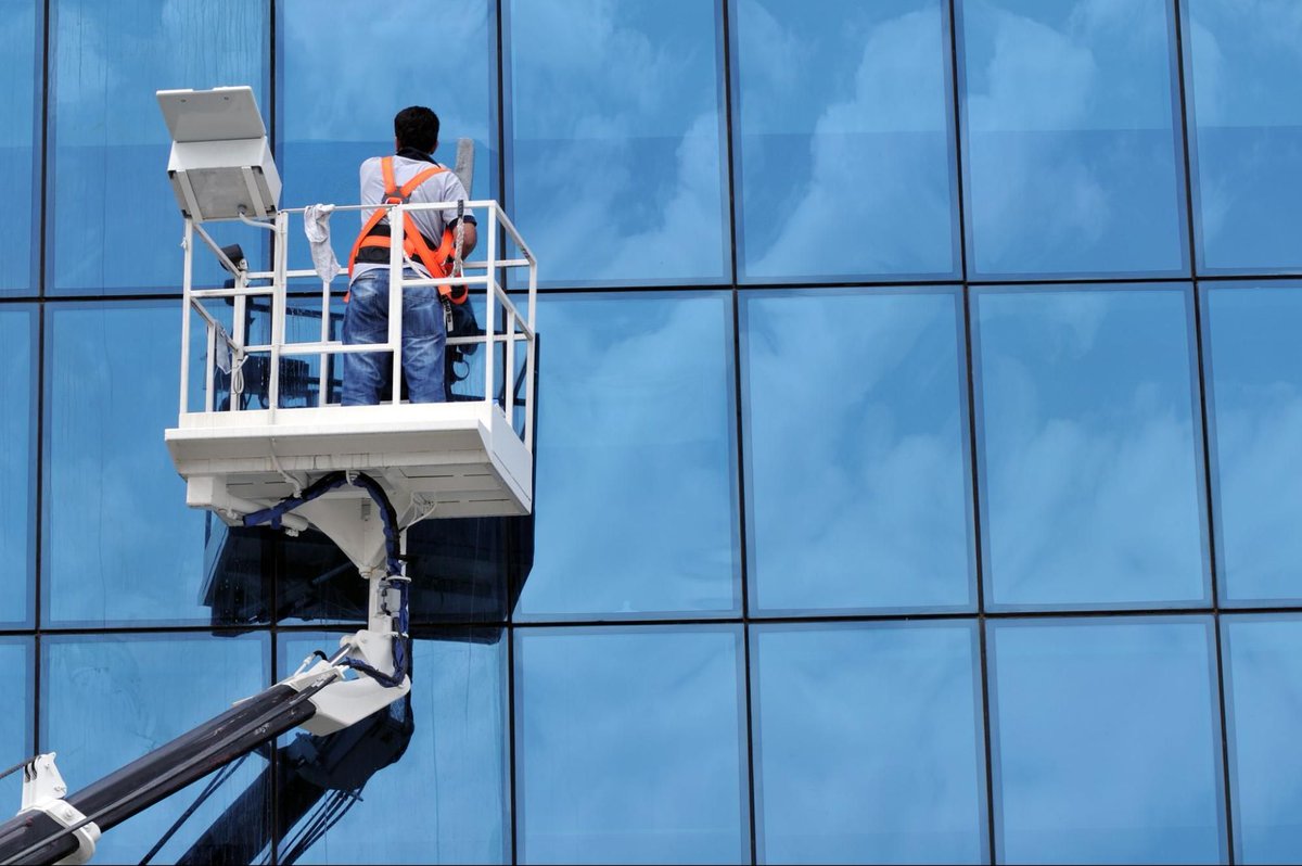 RegencyCleaning's tweet photo. Not all window cleaning quotes are equal. 

The lowest price often means less scope or fewer safety measures. 

Are you comparing value or cost?

Full article here https://t.co/HTKJZo95Ye 

#CommercialCleaning #BuildingMaintenance https://t.co/HXnpMn40US