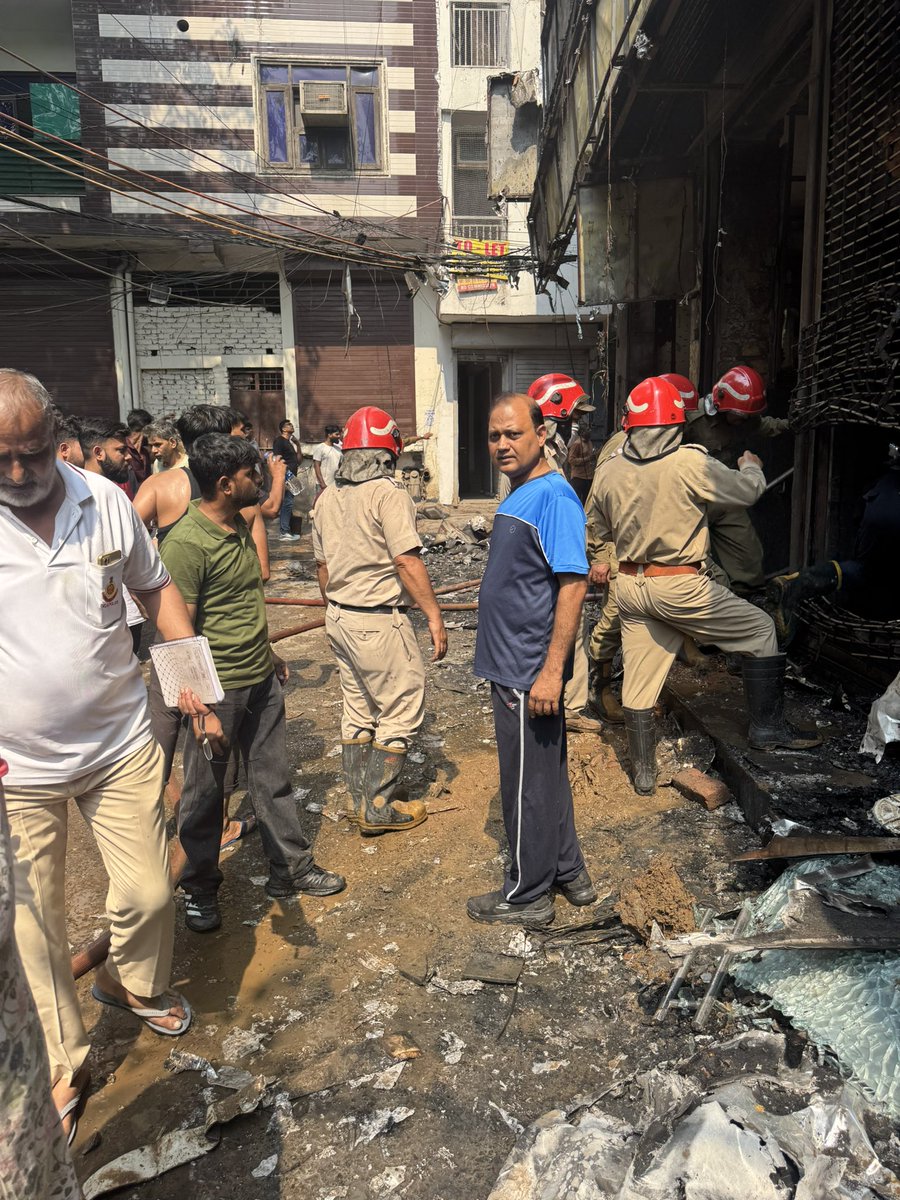 attorneybharti's tweet photo. Today I am feeling deeply disheartened seeing the dead bodies of the individuals who lost their lives in the Hauzrani Tragedy because when I was MLA, no such casualty happened. 

Years ago when the place next to Nirankari school had caught fire, I was available throughout and had succeeded to make Delhi Govt agree for a massive water baloon carried by a helicopter to douse the fire because area was so congested and save the entire area from getting engulfed.

Then there was a fire in Balmiki Camp around midnight, I was personally involved dousing the fire along with Delhi Fire Services officials, that also could have engulfed entire jhuggi basti.

Then there was a massive fire in the Malviya Nagar Main market again at midnight, there also I was personally involved to get the fire doused.

Then there was a fire in Hauzkhas Village there also, I was personally involved. 

Since Fire brigades were taking a lot of time to come from Nehru Place, I had gone out of the way to see a judicial clearance of a order which had stayed the construction of the delhi fire station for over 14 years and then got the same inaugurated and constructed with the help of @ArvindKejriwal ji. 

But today fire brigades took an hour to reach the site which resulted in the casualties of 22 people, 17 of which are foreign nationals.