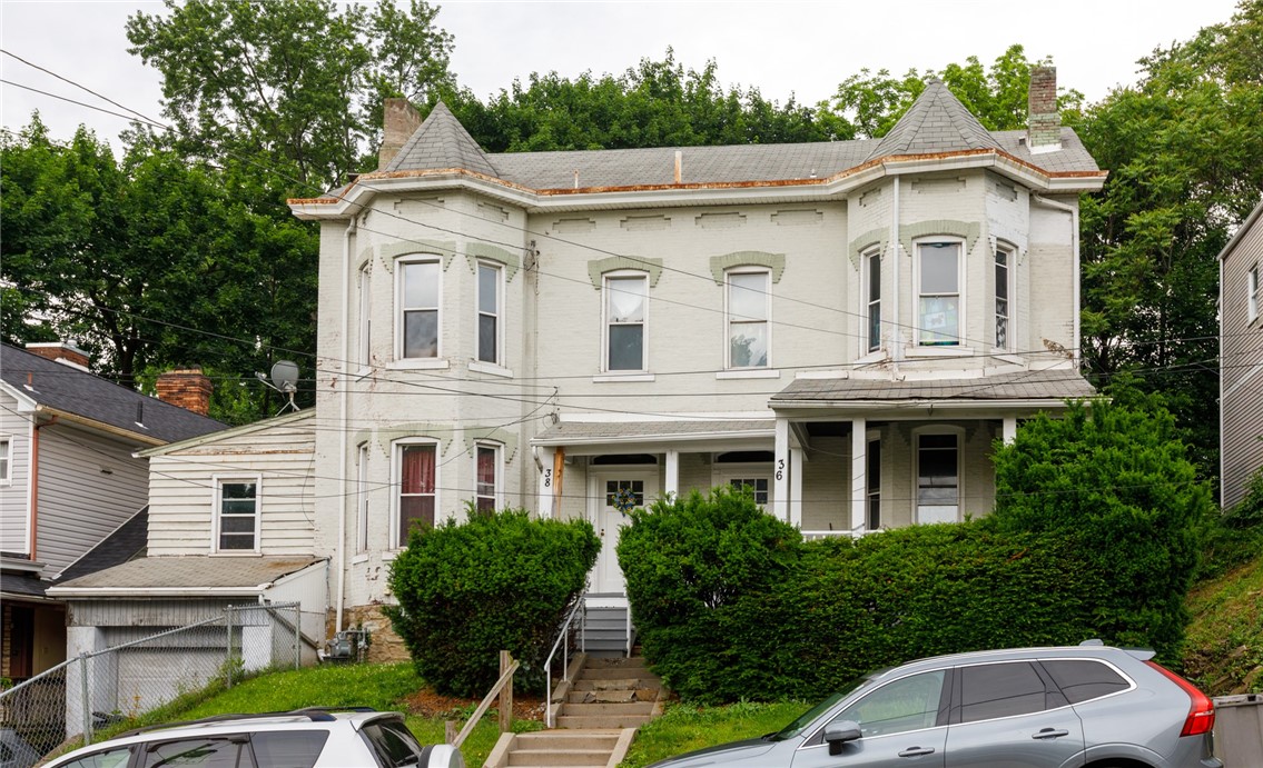 Robin412Realtor's tweet photo. Discover a slice of Pittsburgh history with this charming 1920-built property on S Starr Ave!
This attractive $320,000 listing ticks all the boxes. 🏡 Nestled on a generous 7876 sqft lot, this gem offers endless possibilities for those with a vision. https://t.co/H6e1dXax2A