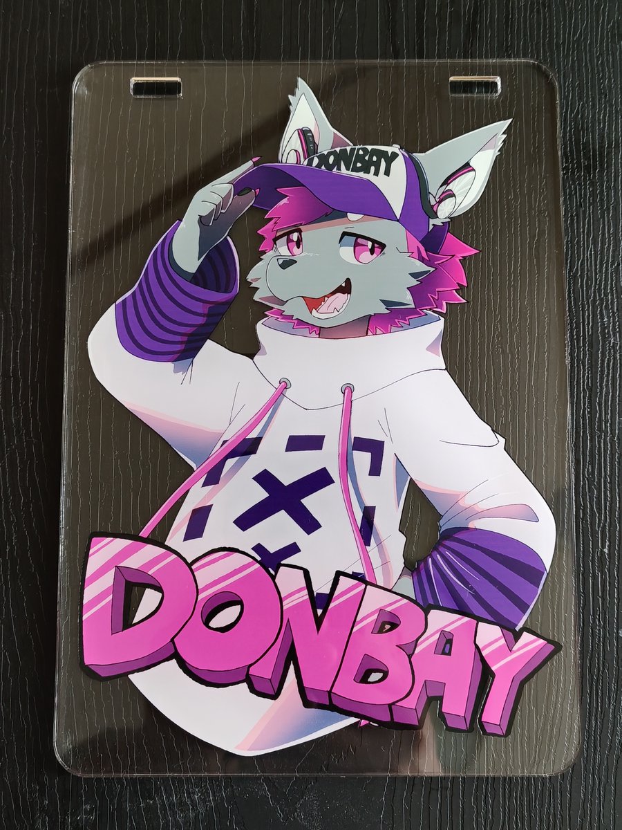 _DonbaY_'s tweet photo. SHIFT LINK フレンズ様（@sftlinkfriends）より
アクリルネームプレートを作成して頂きました！
NFCタグとQRコードもあるので自己紹介も秒で出来るぞ～！ https://t.co/n2qWBx25Ik