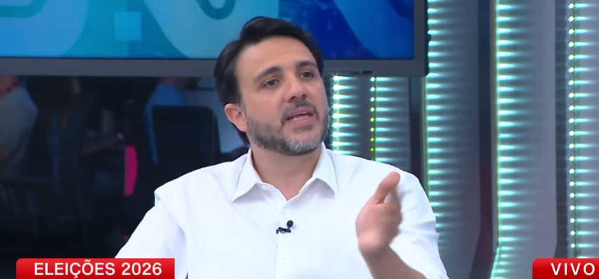 ravoxbrasil's tweet photo. Eleger Renan Santos vai além de uma eleição. Eleger Renan Santos é a libertação da prisão psicológica que mantém os brasileiros reféns de um sistema vicioso e de compadrio.

Passou da hora de os brasileiros viverem o que há de melhor no Brasil. É necessário romper o ciclo! https://t.co/DxfWGFIiOo