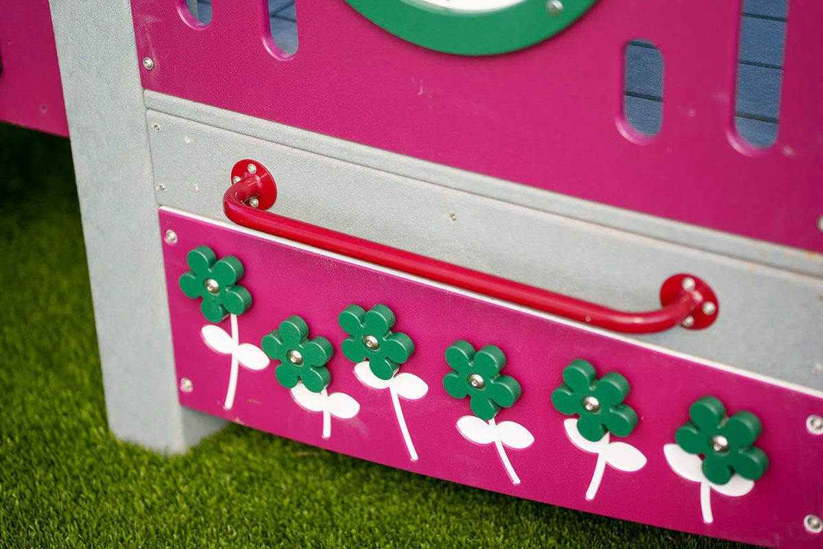 GFPbySuperior's tweet photo. Play for children ages 6-23 months 🌟 Our infant structures offer gentle slides, climbing ramps, and sensory-based activity panels for discovery and exploration. Learn more about this structure: https://t.co/yUtr6E5yD2 https://t.co/TulDdtmX7K