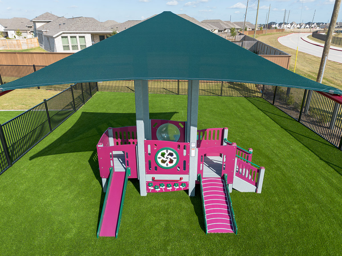 GFPbySuperior's tweet photo. Play for children ages 6-23 months 🌟 Our infant structures offer gentle slides, climbing ramps, and sensory-based activity panels for discovery and exploration. Learn more about this structure: https://t.co/yUtr6E5yD2 https://t.co/TulDdtmX7K