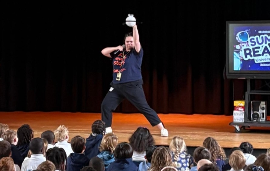 cmlibrary's tweet photo. Find someone who loves you like Mary from Myers Park Library loves Summer Reading! She visited Eastover Elementary School this week to promote the program. The AC was out, the temperature was questionable, and Mary was powered entirely by her commitment to literacy. https://t.co/8B5aRvtghH