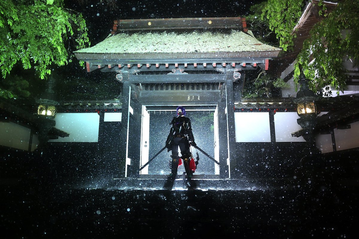 11Lightning's tweet photo. #これを見た人は無言で去年の6月の画像を貼る　
万博行かずにイベントとユニバ行って、雨に打たれてきた☂️ https://t.co/JbOBF147K2